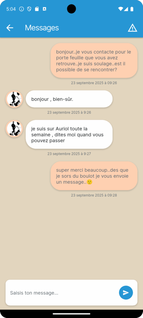 Conversation privée entre deux utilisateurs pour organiser la restitution d’un portefeuille.
